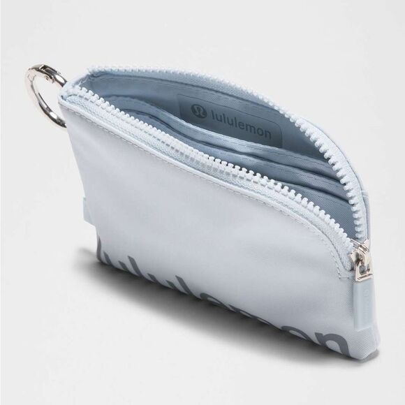 CLIPPABLE CARD POUCH Starch Blue/Solar Grey STRH/SOGY - NWT Lululemon zip case - Picture 3 of 8